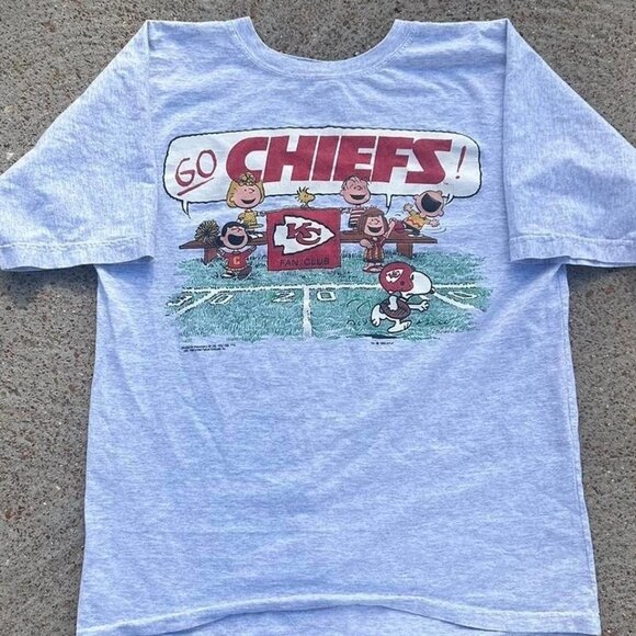 T-Shirt & Jeans Other - Kansas City chiefs NFL cartoon short sleeve ash color shirt